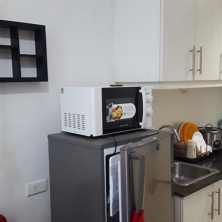 Cnholy Condo At Sea Residences マニラ市 エクステリア 写真